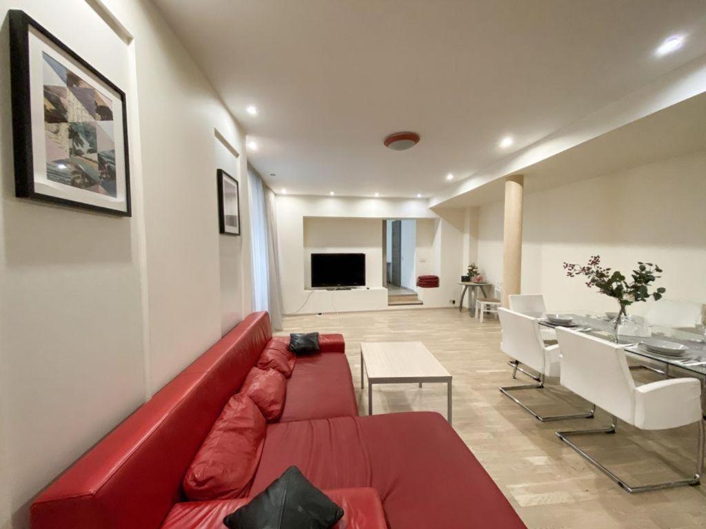 Old Town Apartment With Private Elevator 里加 外观 照片